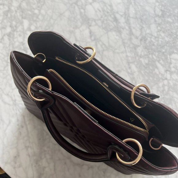 Dune quilted maroon handbag - Picture 5 of 5